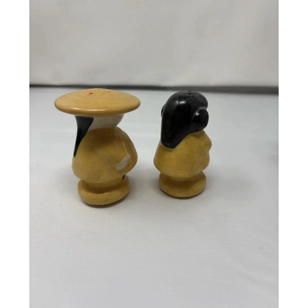 Vintage Asian Couple Salt & Pepper Shakers Ceramic Rubber Stop‎ 1950's MCM